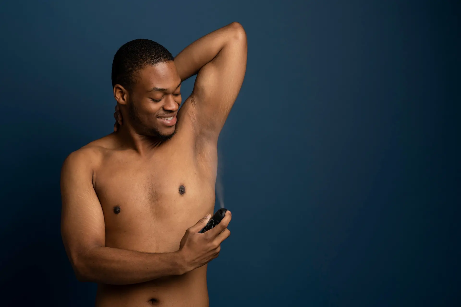 Melhores desodorantes masculinos pra se livrar do mau cheiro